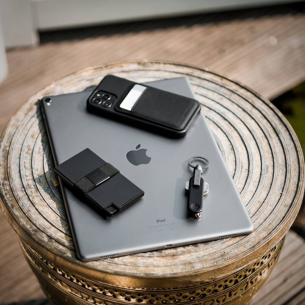 gid://shopify/MediaImage/27127923572806